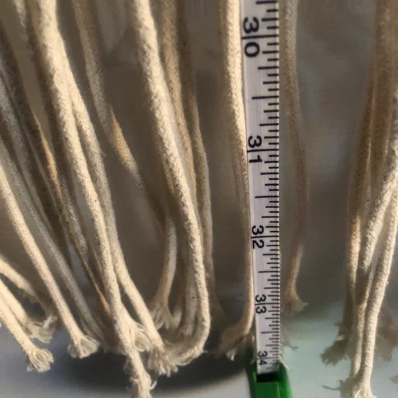 macrame wall hanging - Picture 3 of 4